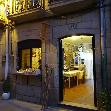 Albergue Casa De Abreu * ريدونديلا